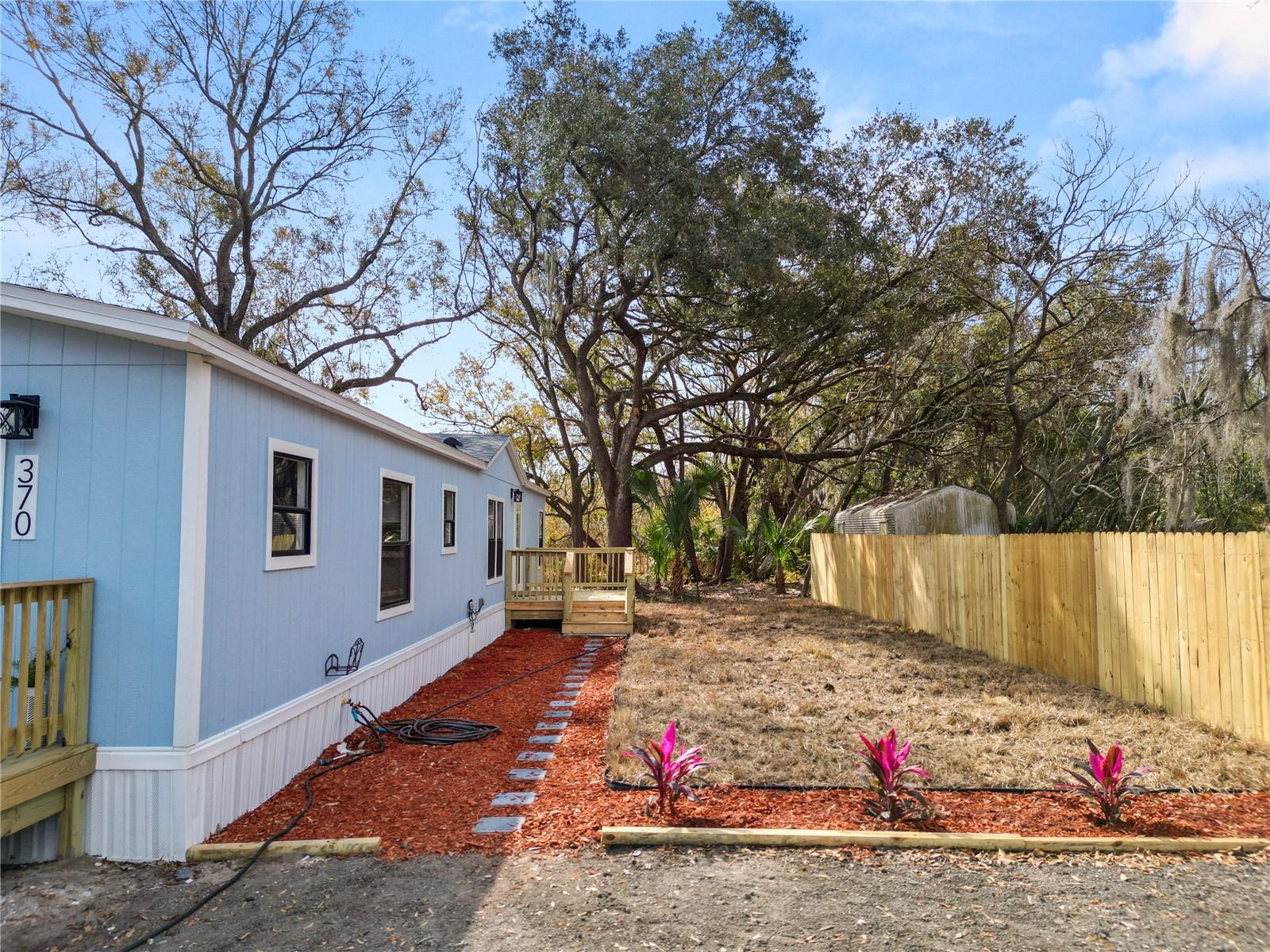 Image 3 of 74 For 370 Cameron Street