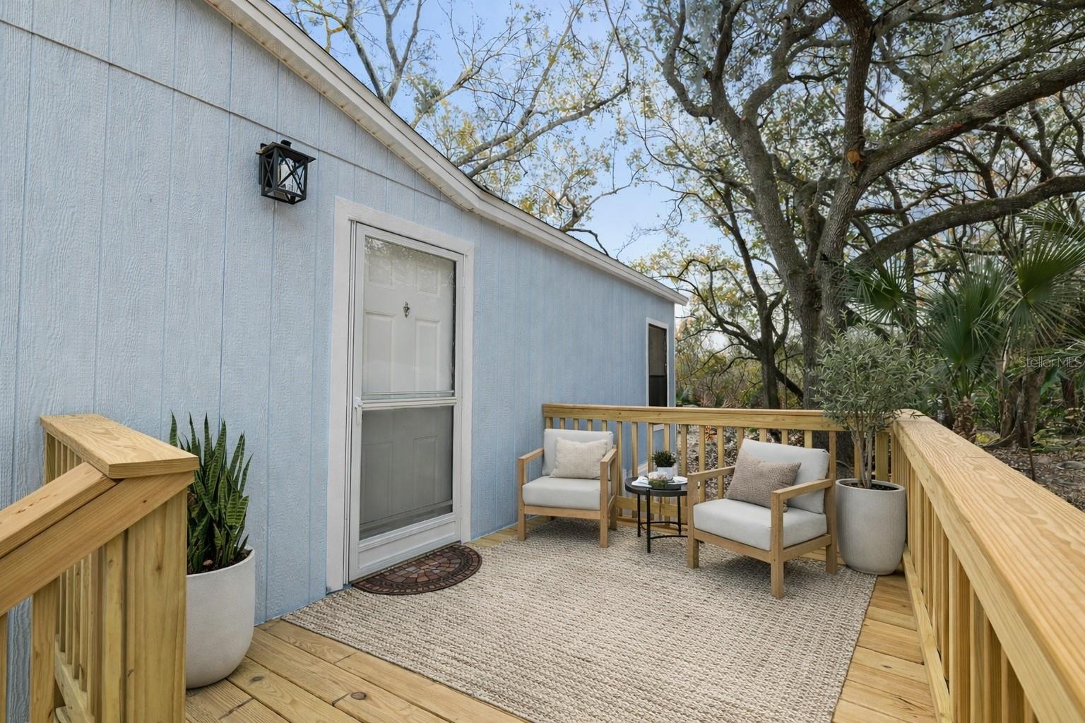 Image 4 of 74 For 370 Cameron Street