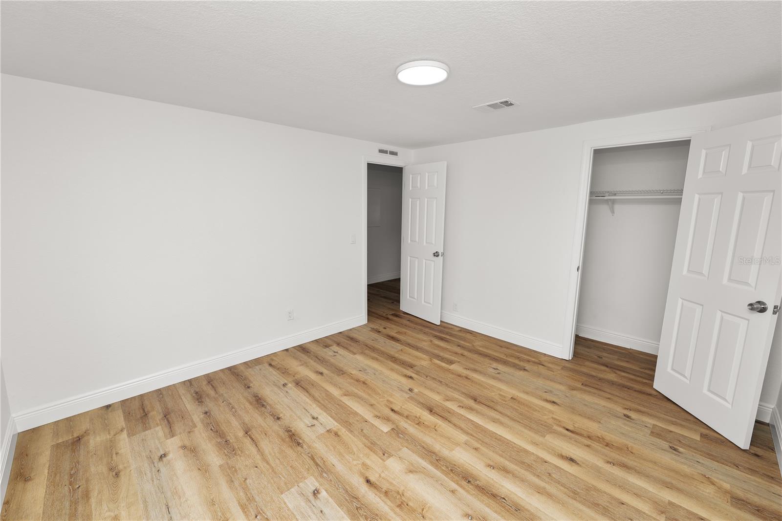 Image 45 of 74 For 370 Cameron Street