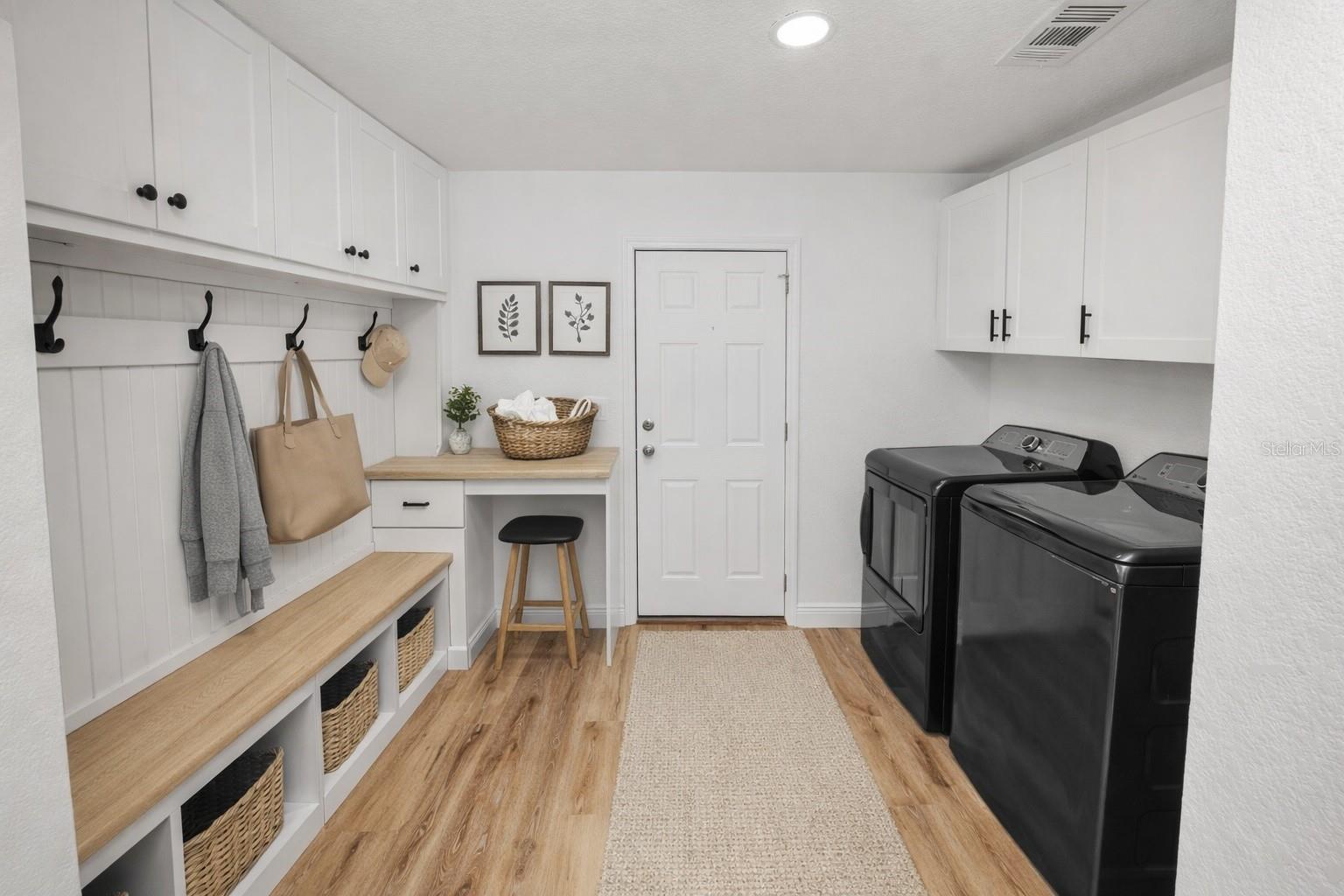 Image 50 of 74 For 370 Cameron Street