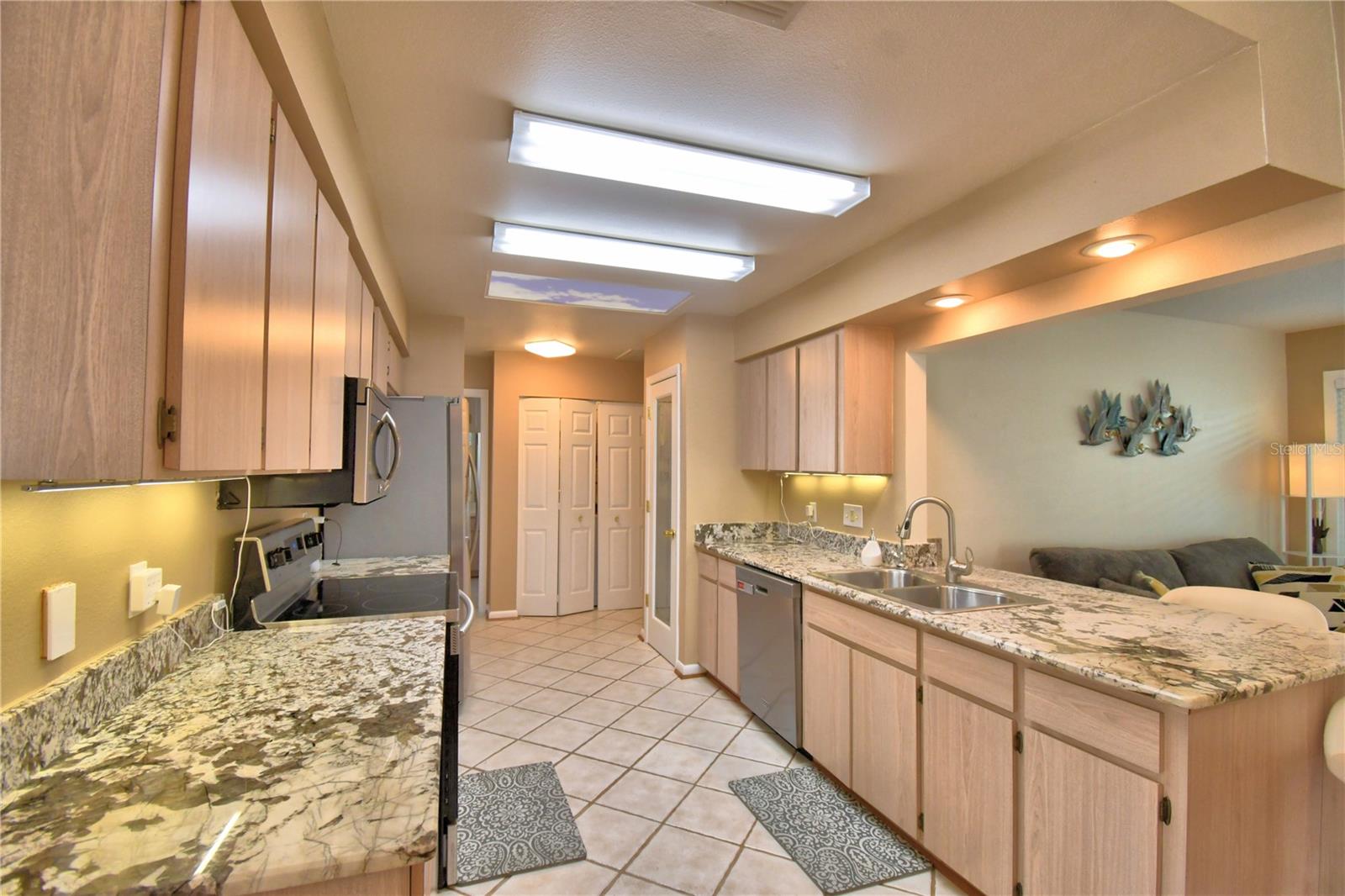 Image 19 of 76 For 1768 Birchwood Loop