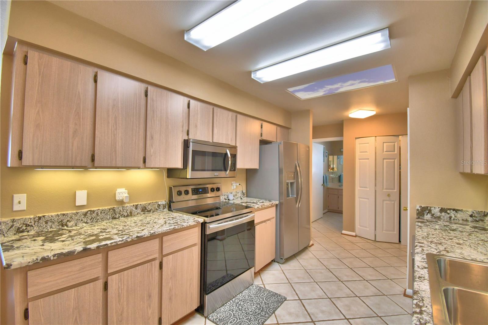 Image 22 of 76 For 1768 Birchwood Loop