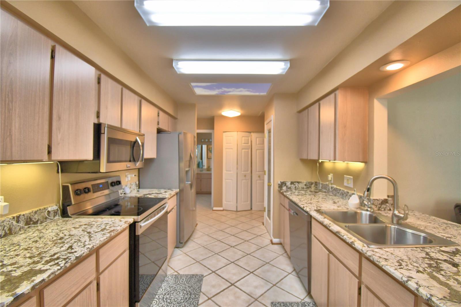 Image 23 of 76 For 1768 Birchwood Loop