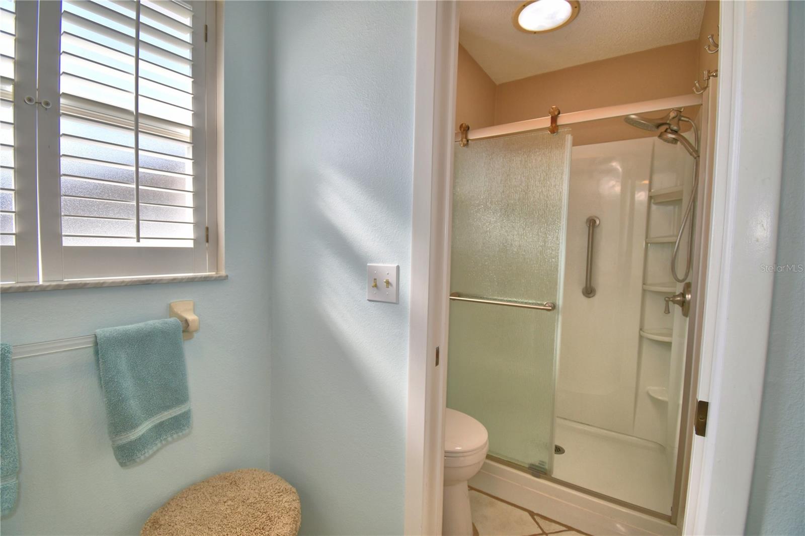 Image 42 of 76 For 1768 Birchwood Loop