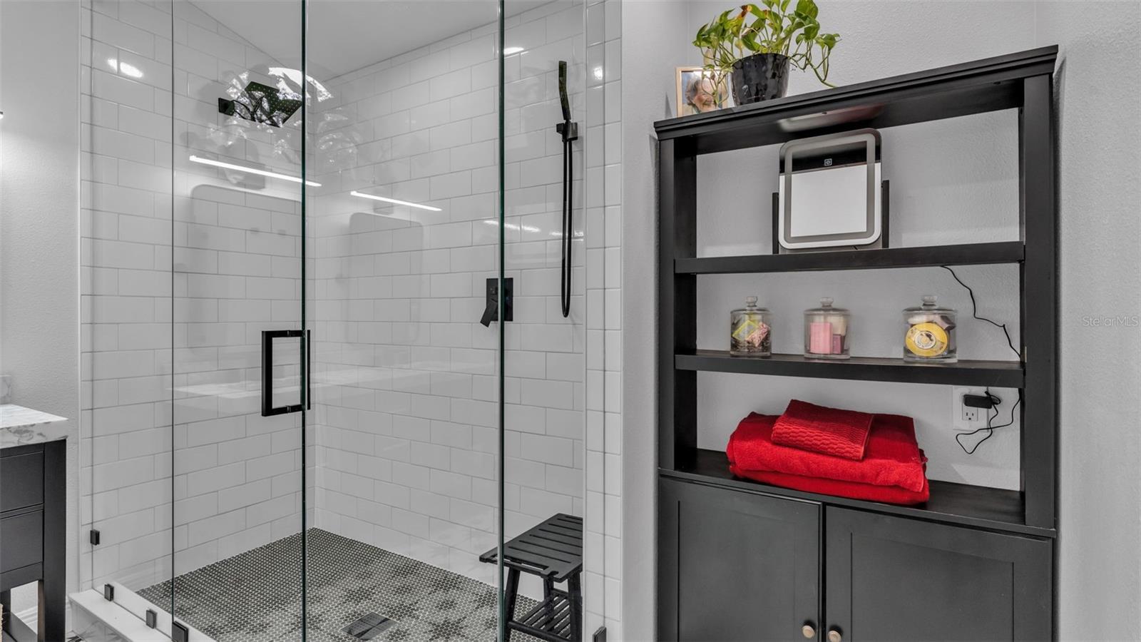 Image 27 of 95 For 422 Mccormick Road