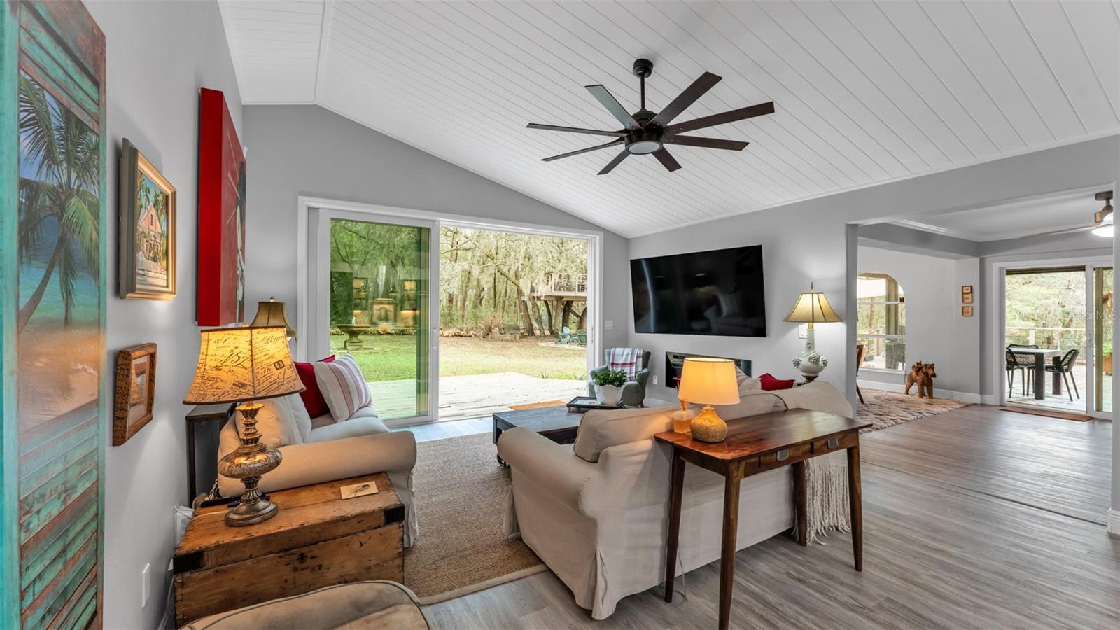 Image 32 of 95 For 422 Mccormick Road