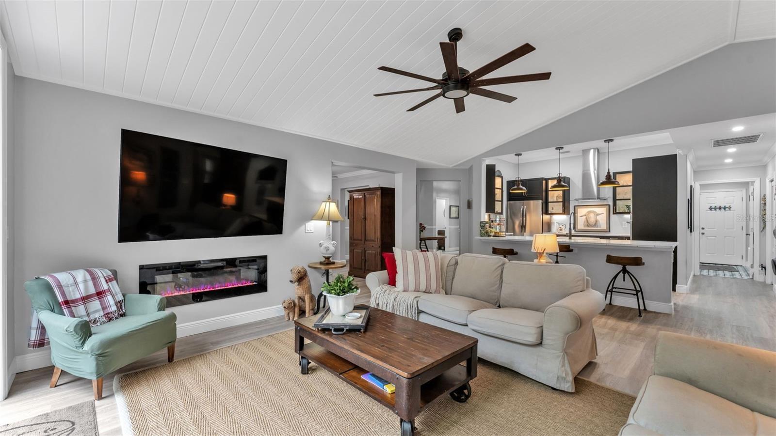 Image 34 of 95 For 422 Mccormick Road