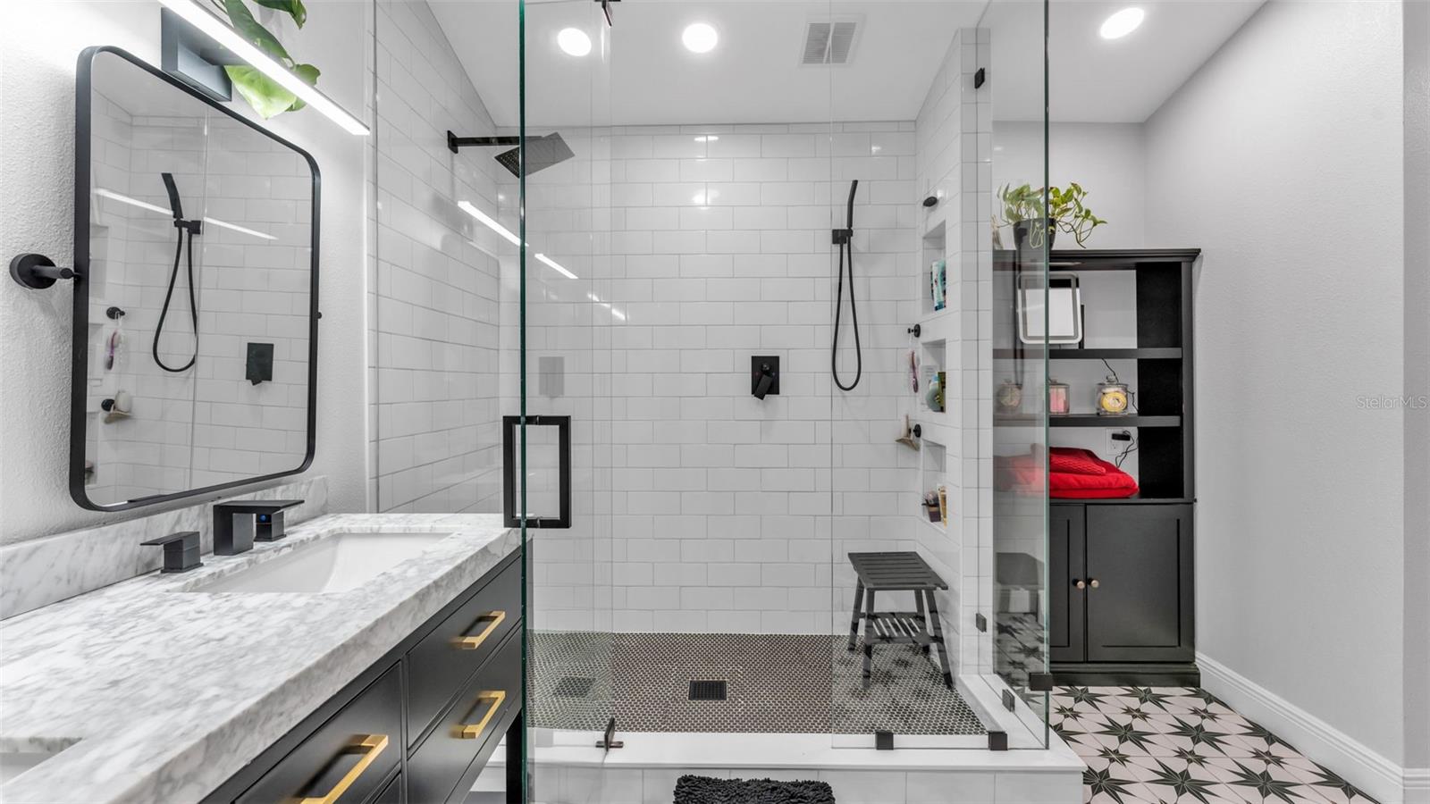 Image 7 of 95 For 422 Mccormick Road