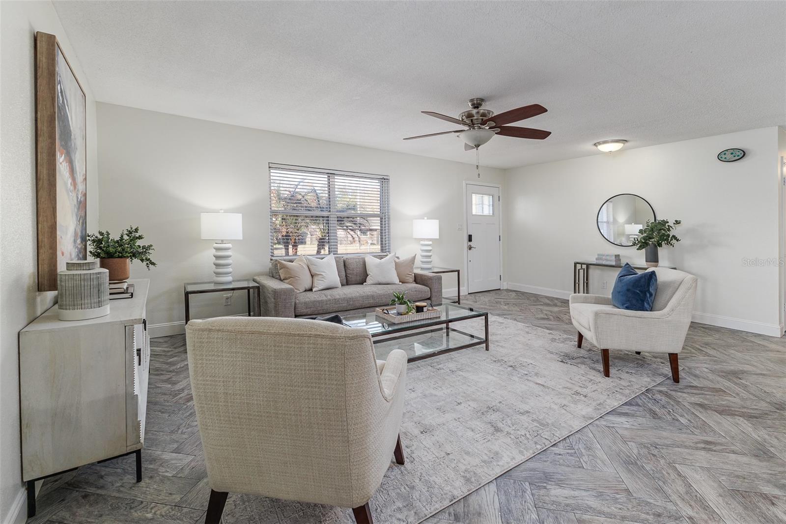 Image 3 of 46 For 2213 Pilaklakaha Avenue