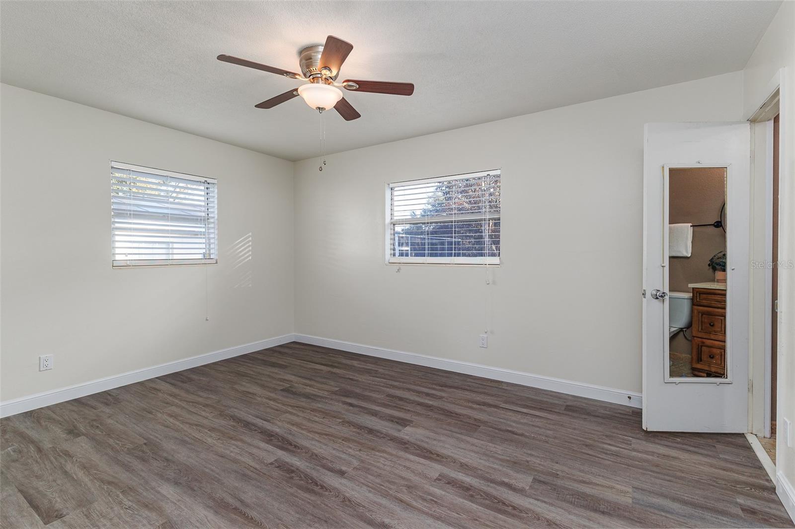 Image 33 of 46 For 2213 Pilaklakaha Avenue