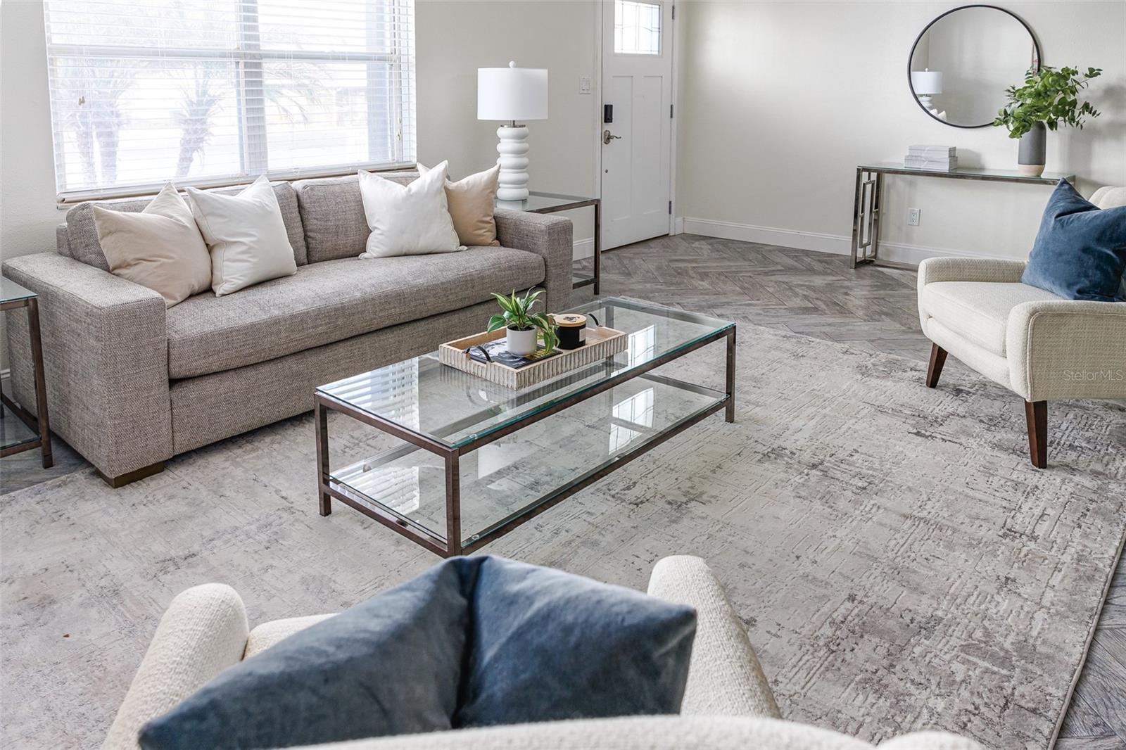 Image 4 of 46 For 2213 Pilaklakaha Avenue