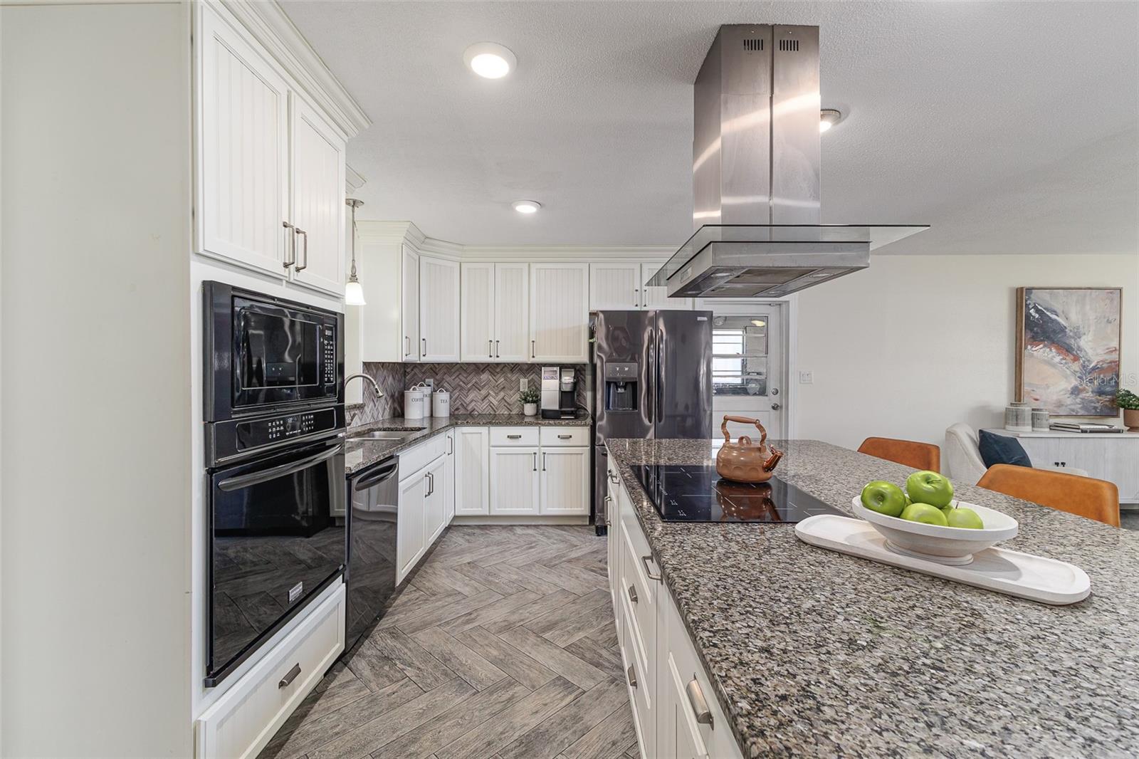 Image 9 of 46 For 2213 Pilaklakaha Avenue