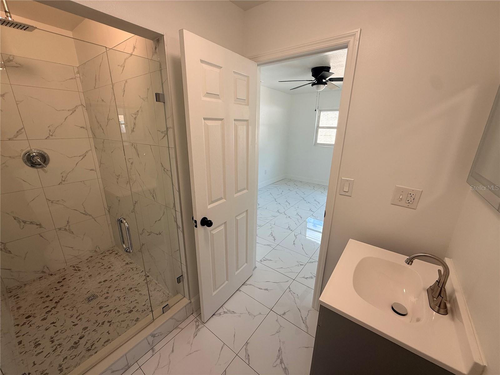 Image 5 of 11 For 2717 Kathryn Avenue