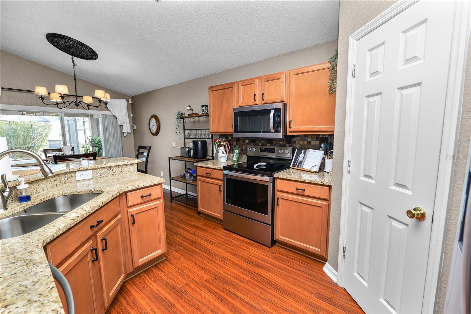 Image 24 of 39 For 3108 Buckeye Pointe Drive