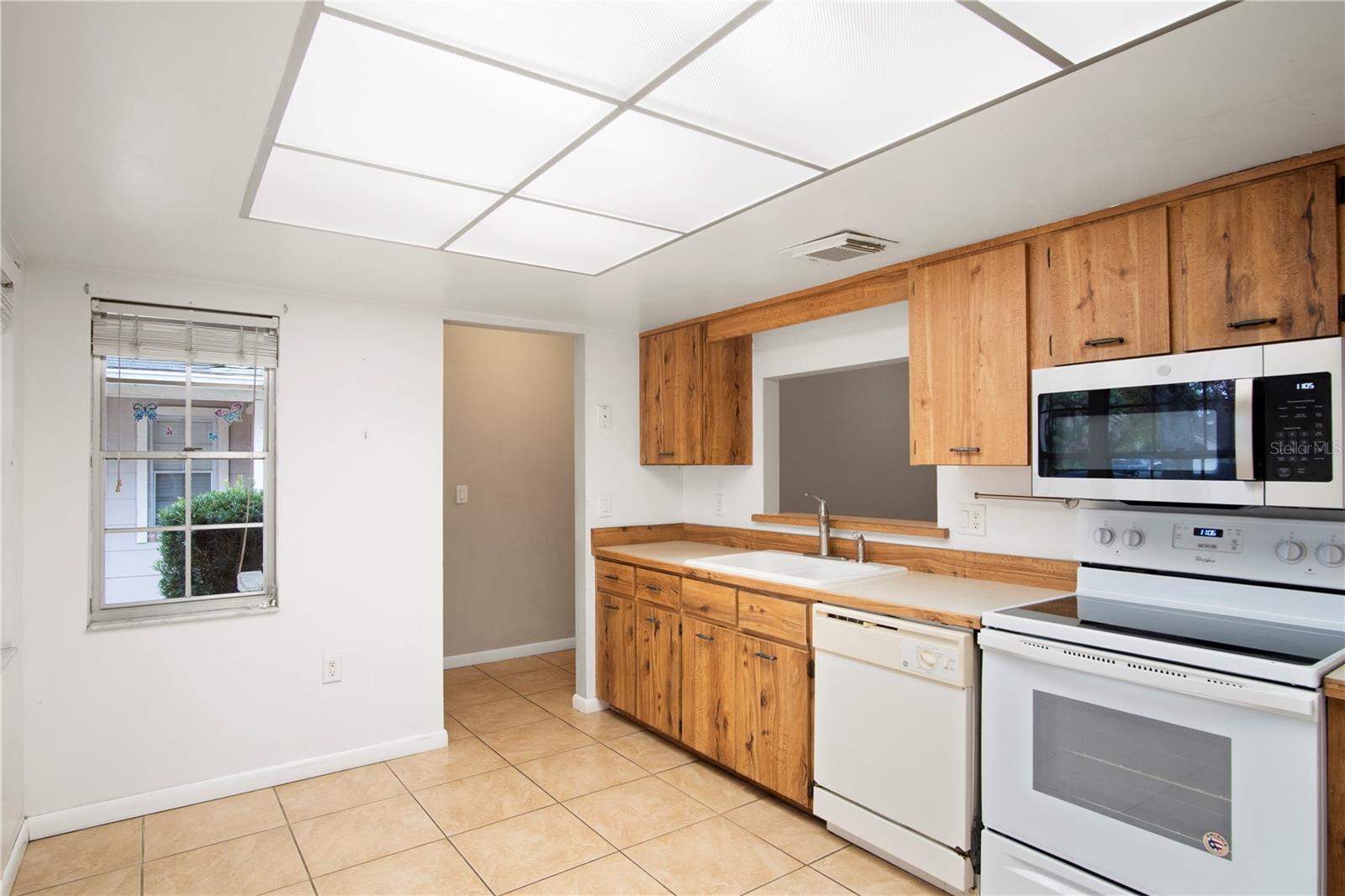 Image 7 of 21 For 4310 Suntree Boulevard