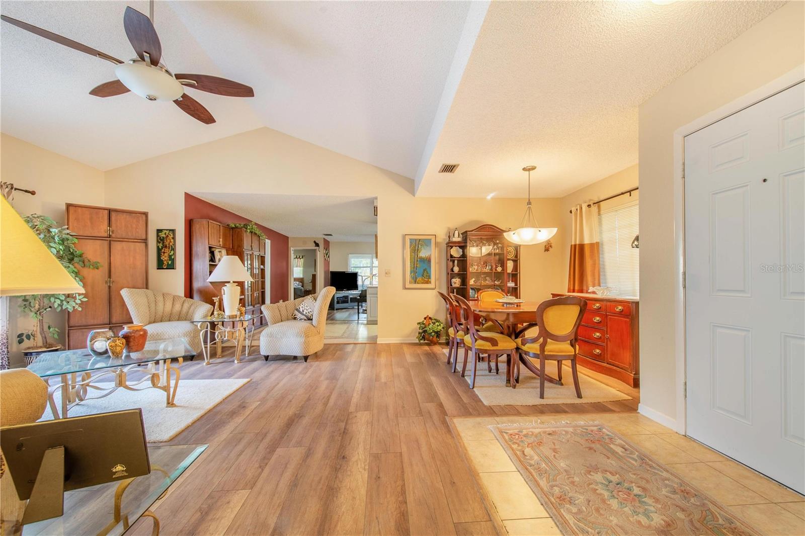 Image 13 of 35 For 389 San Jose Drive