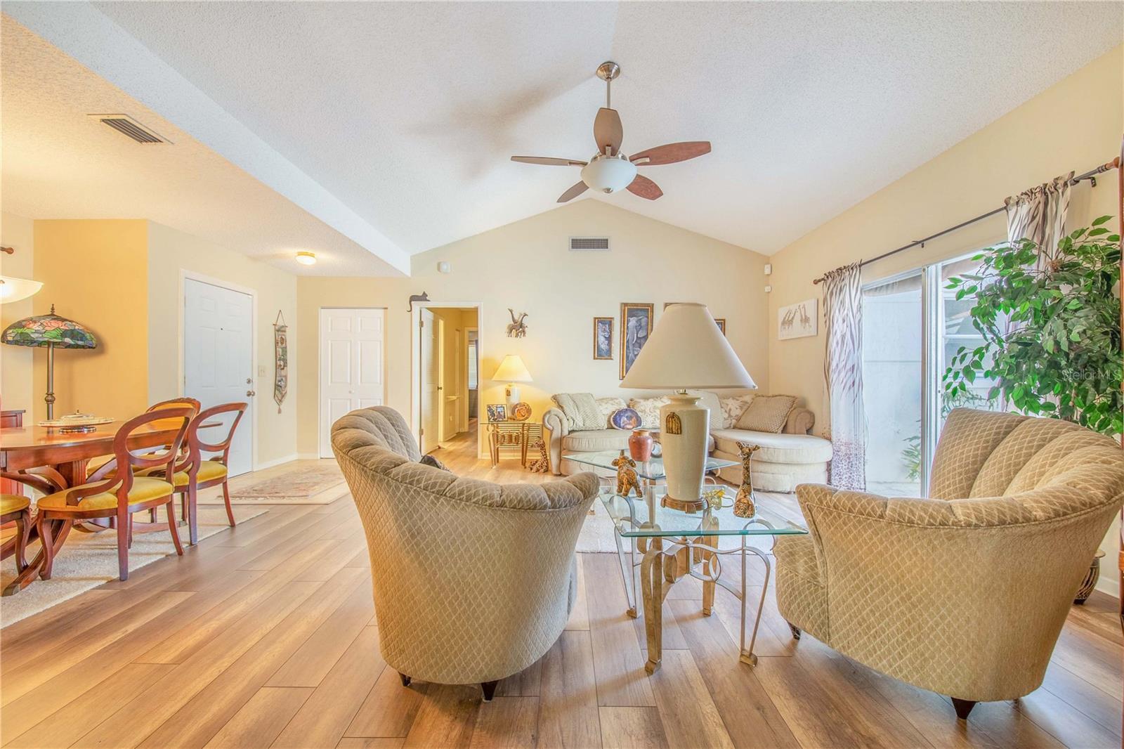 Image 27 of 35 For 389 San Jose Drive