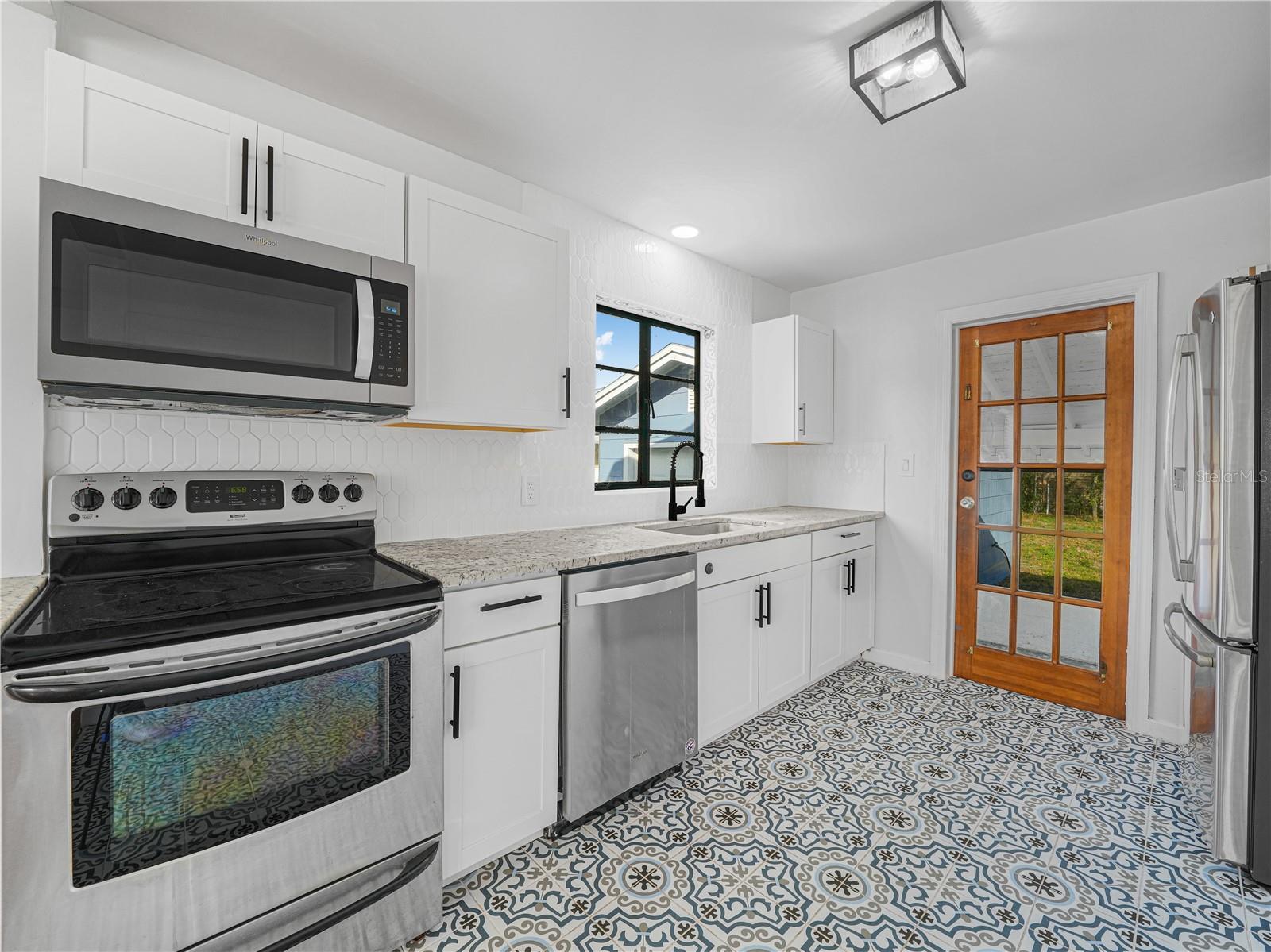 Image 7 of 22 For 510 Ingraham Avenue