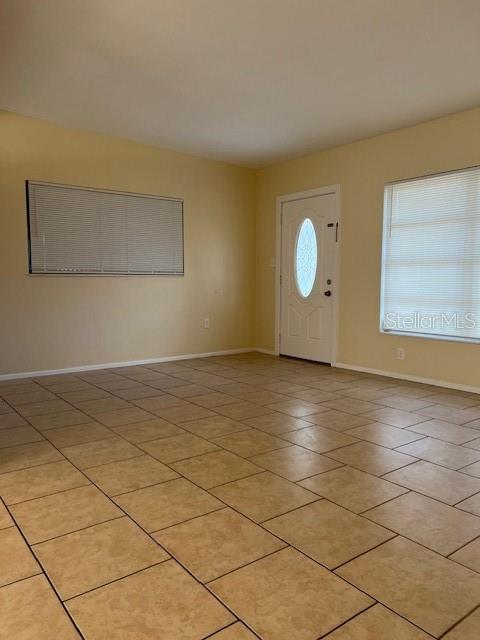 Image 3 of 19 For 1504 Avenue F Ne