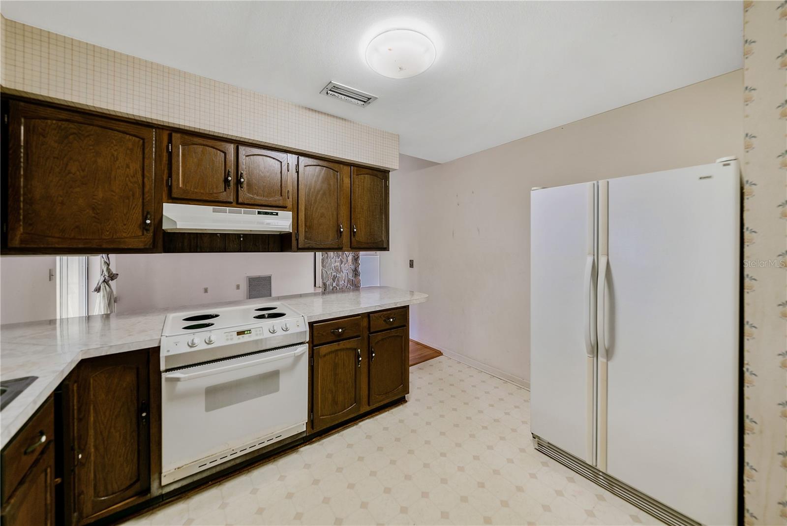 Image 11 of 42 For 1548 Foxridge Run Sw