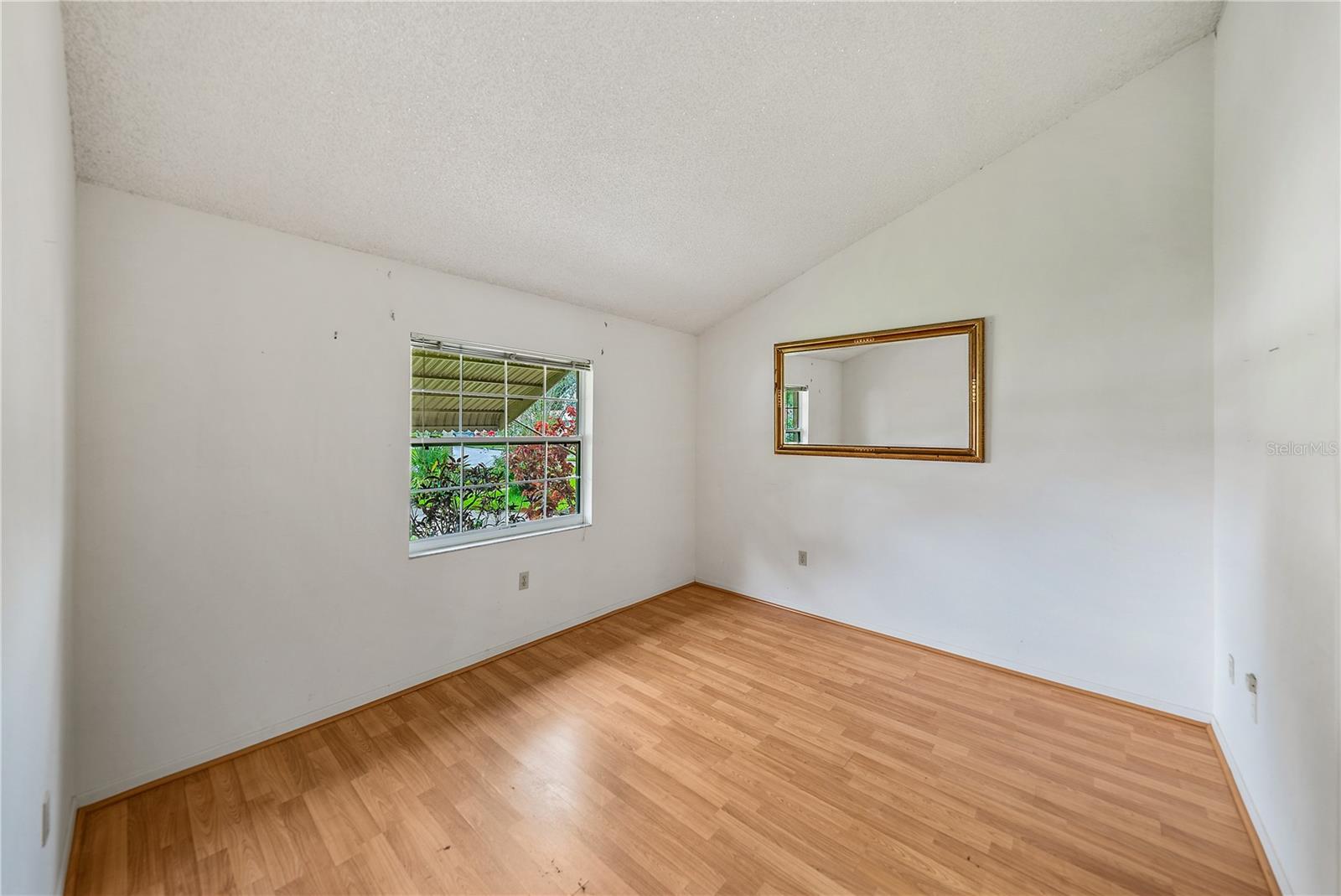 Image 13 of 42 For 1548 Foxridge Run Sw