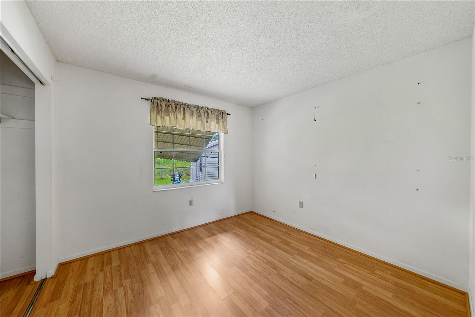 Image 19 of 42 For 1548 Foxridge Run Sw