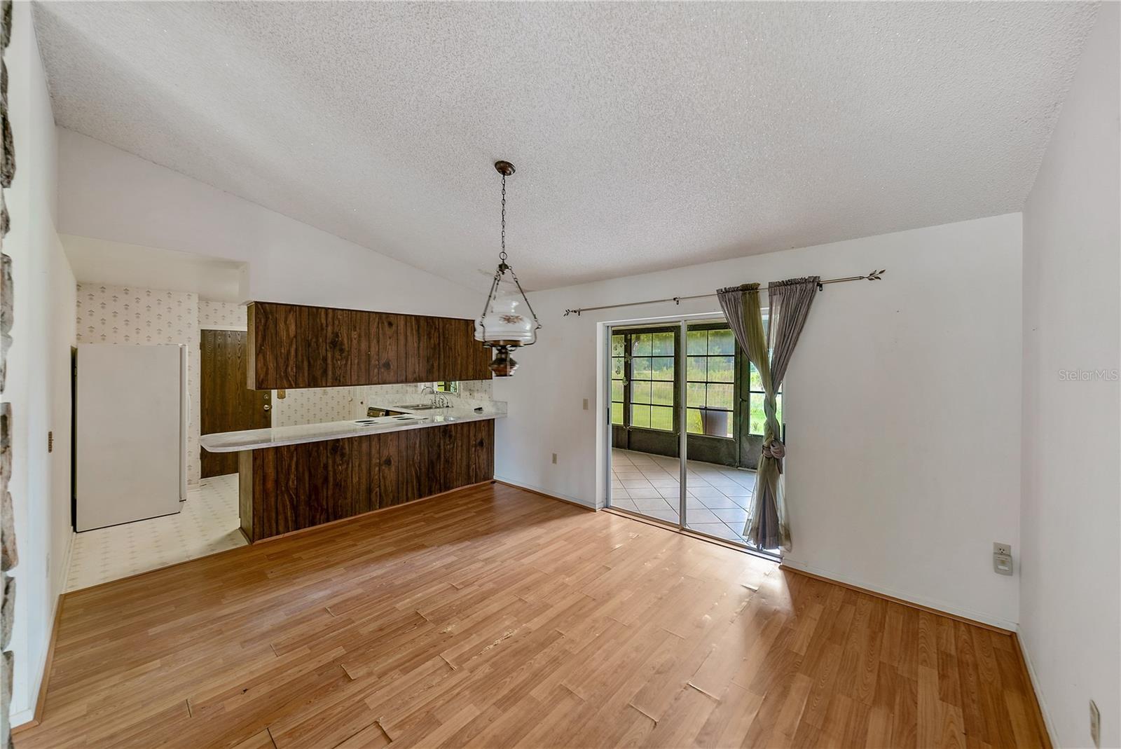 Image 8 of 42 For 1548 Foxridge Run Sw