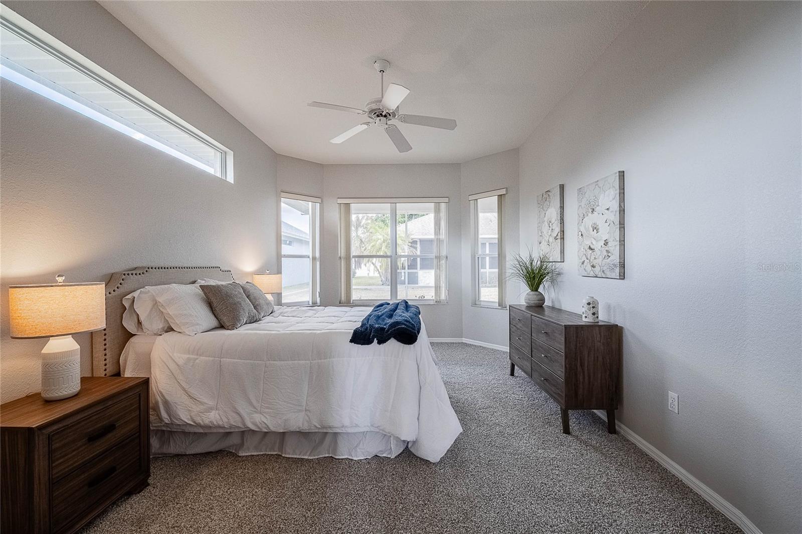 Image 17 of 41 For 2827 Shaughnessy Way