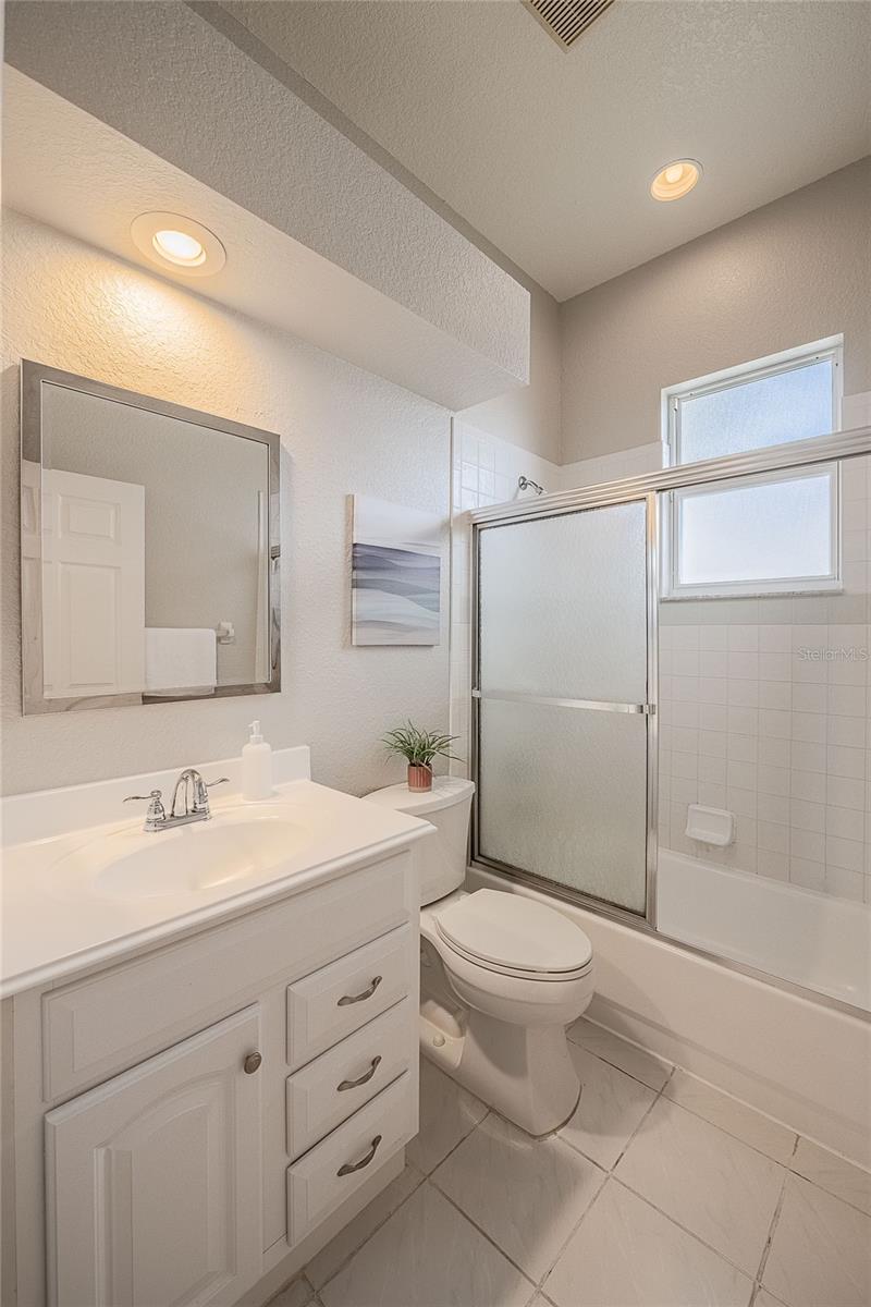 Image 26 of 41 For 2827 Shaughnessy Way