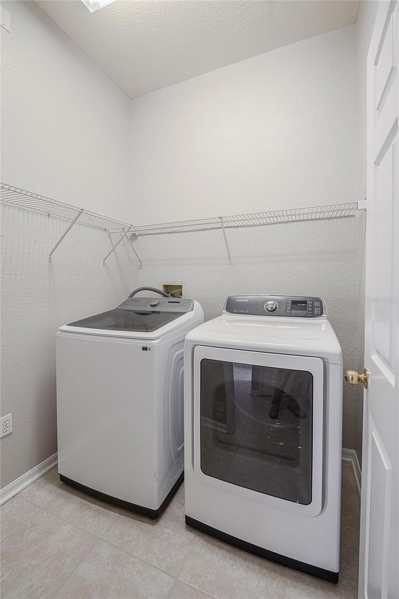 Image 29 of 41 For 2827 Shaughnessy Way