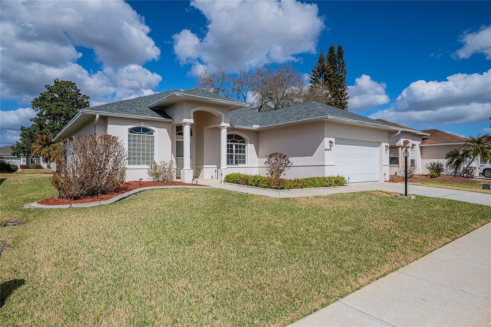 Image 3 of 41 For 2827 Shaughnessy Way