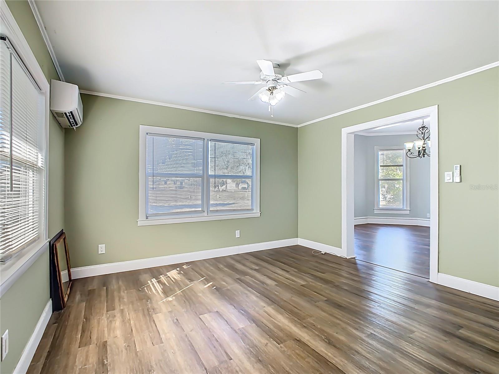 Image 21 of 46 For 304 Main Street