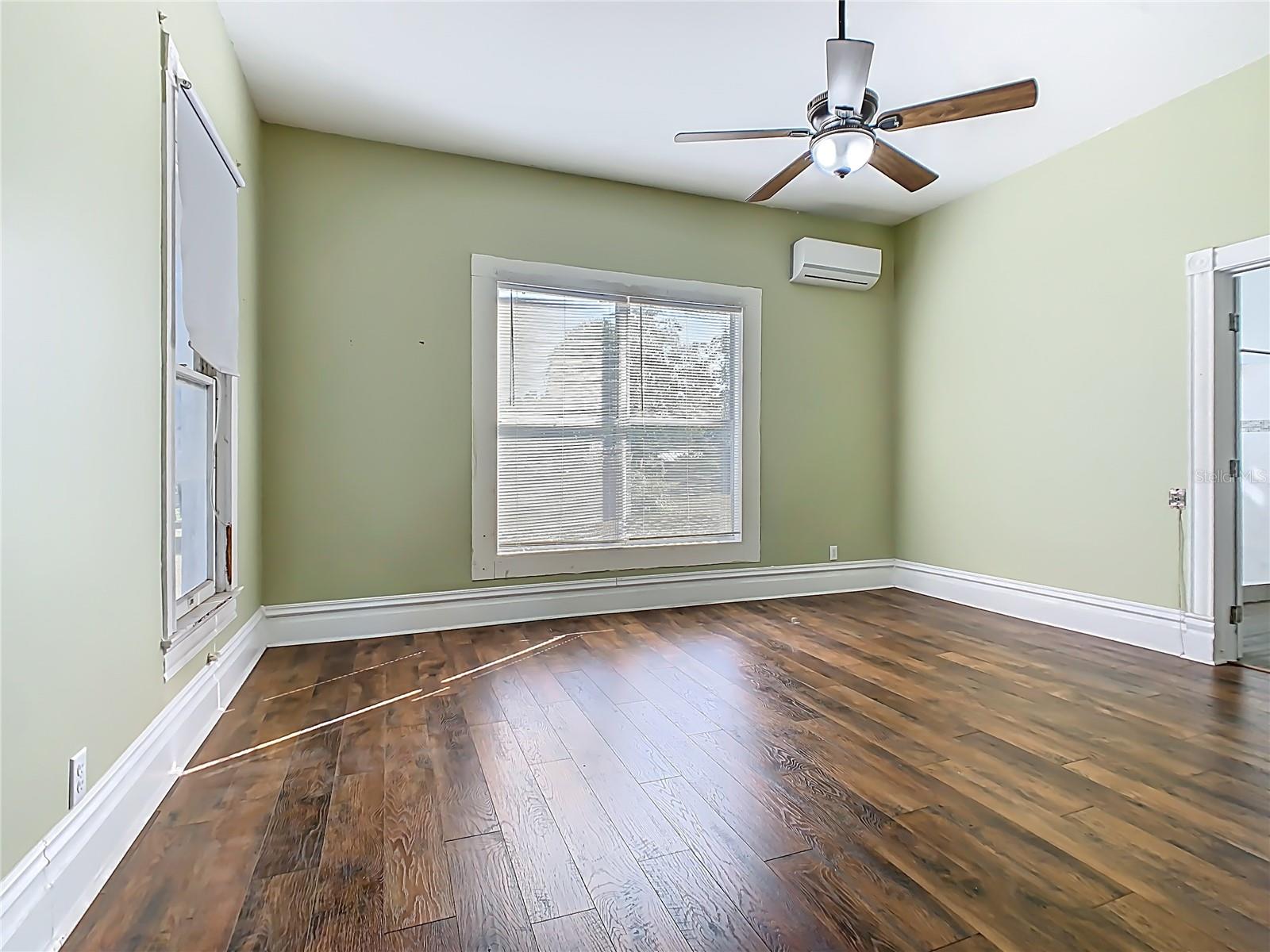 Image 22 of 46 For 304 Main Street