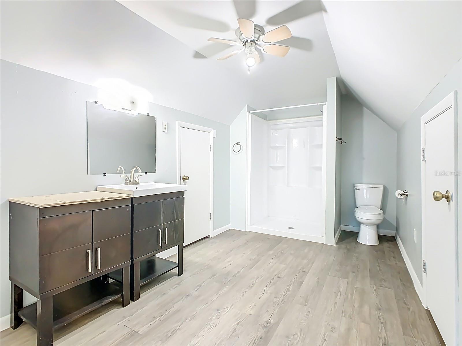 Image 26 of 46 For 304 Main Street