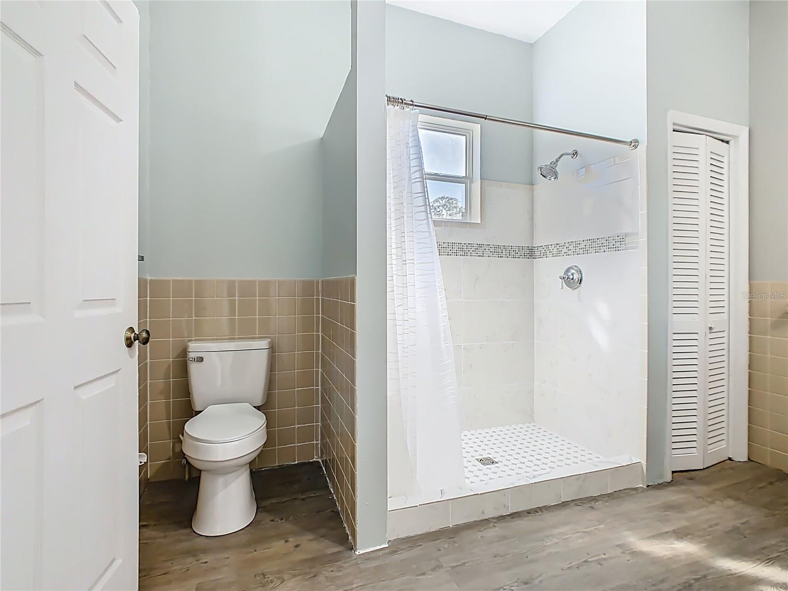 Image 32 of 46 For 304 Main Street