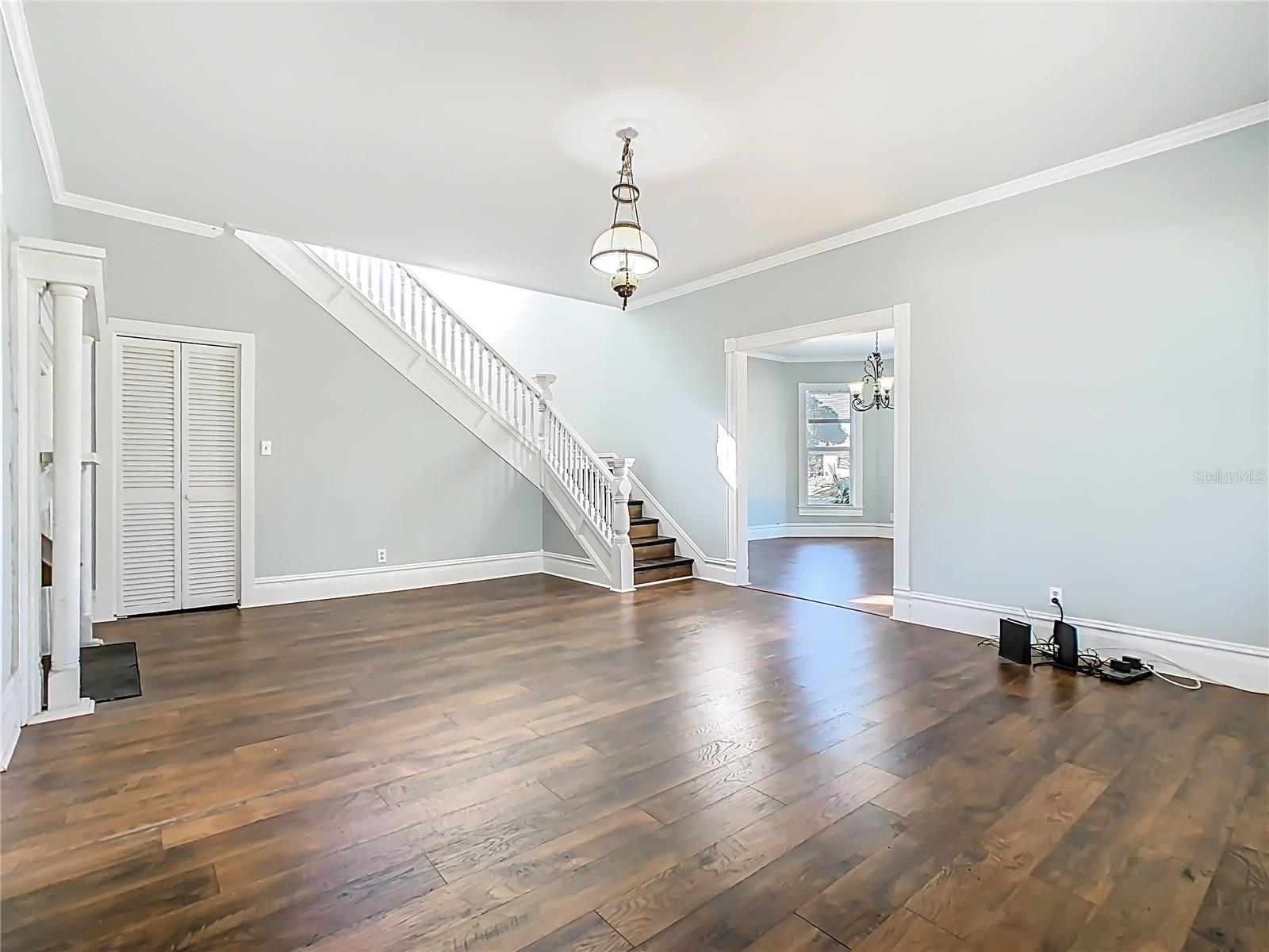 Image 9 of 46 For 304 Main Street