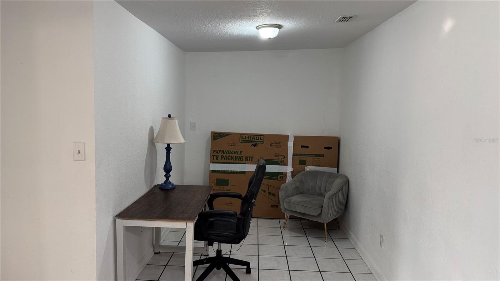 Image 13 of 17 For 2925 Bellwood Avenue