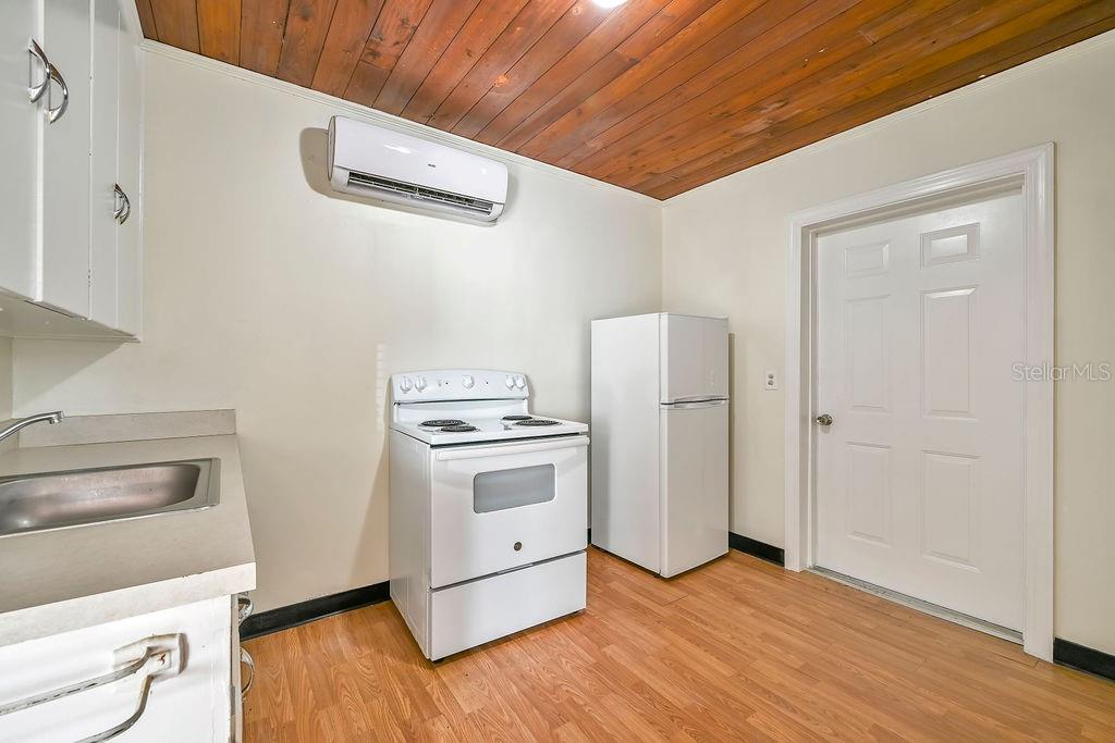 Image 33 of 40 For 1201 5th Street Ne