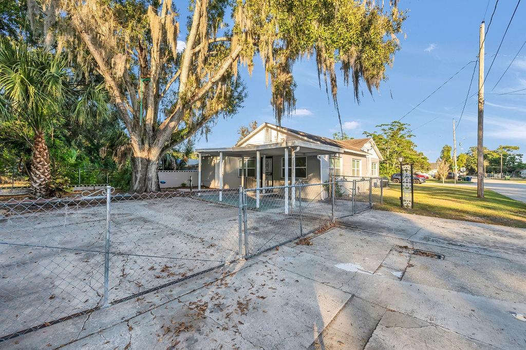 Image 6 of 40 For 1201 5th Street Ne