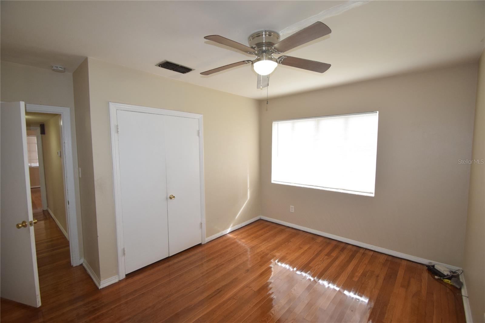 Image 24 of 26 For 3115 Buckingham Avenue