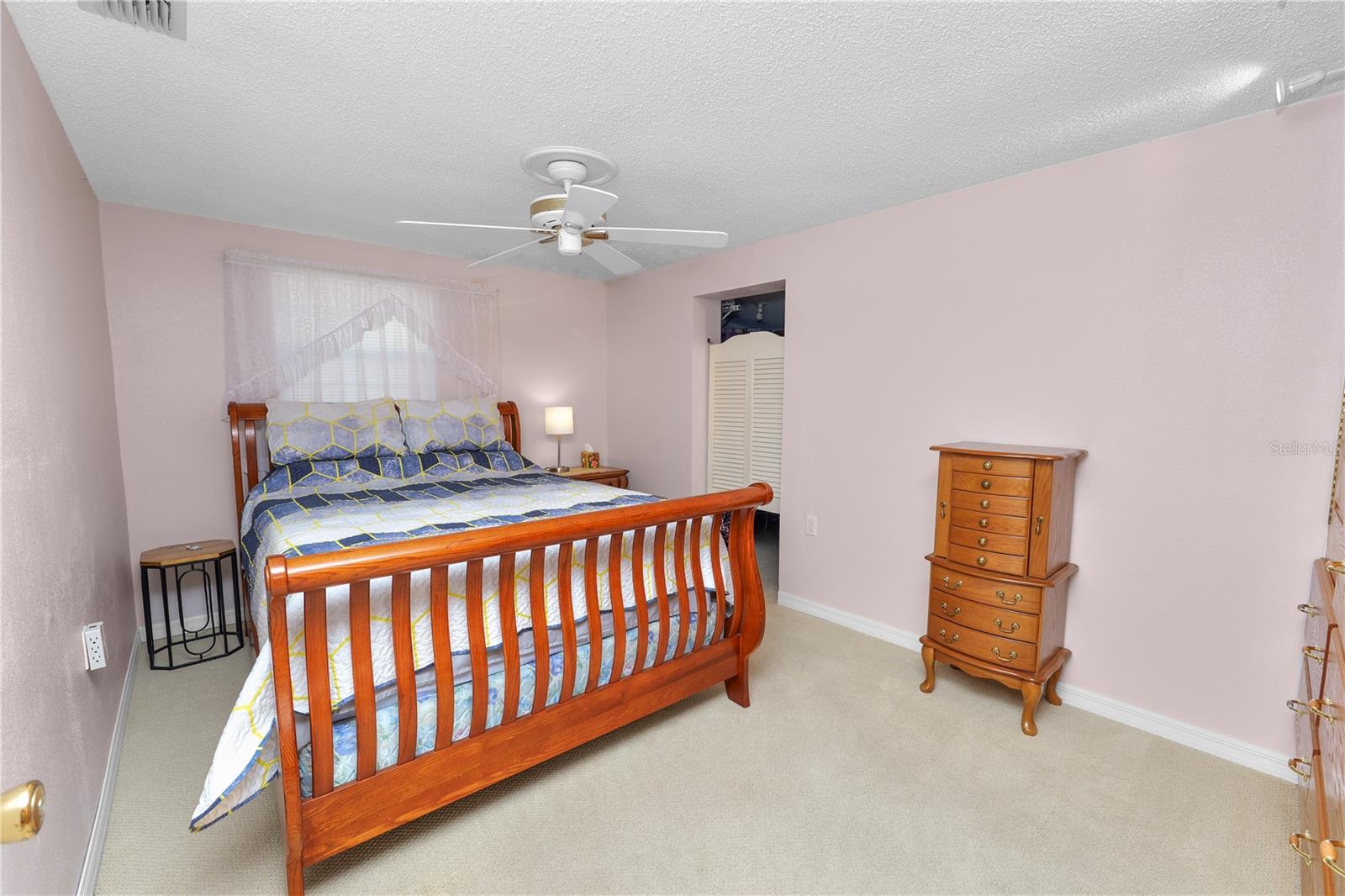 Image 24 of 46 For 927 Jere Circle