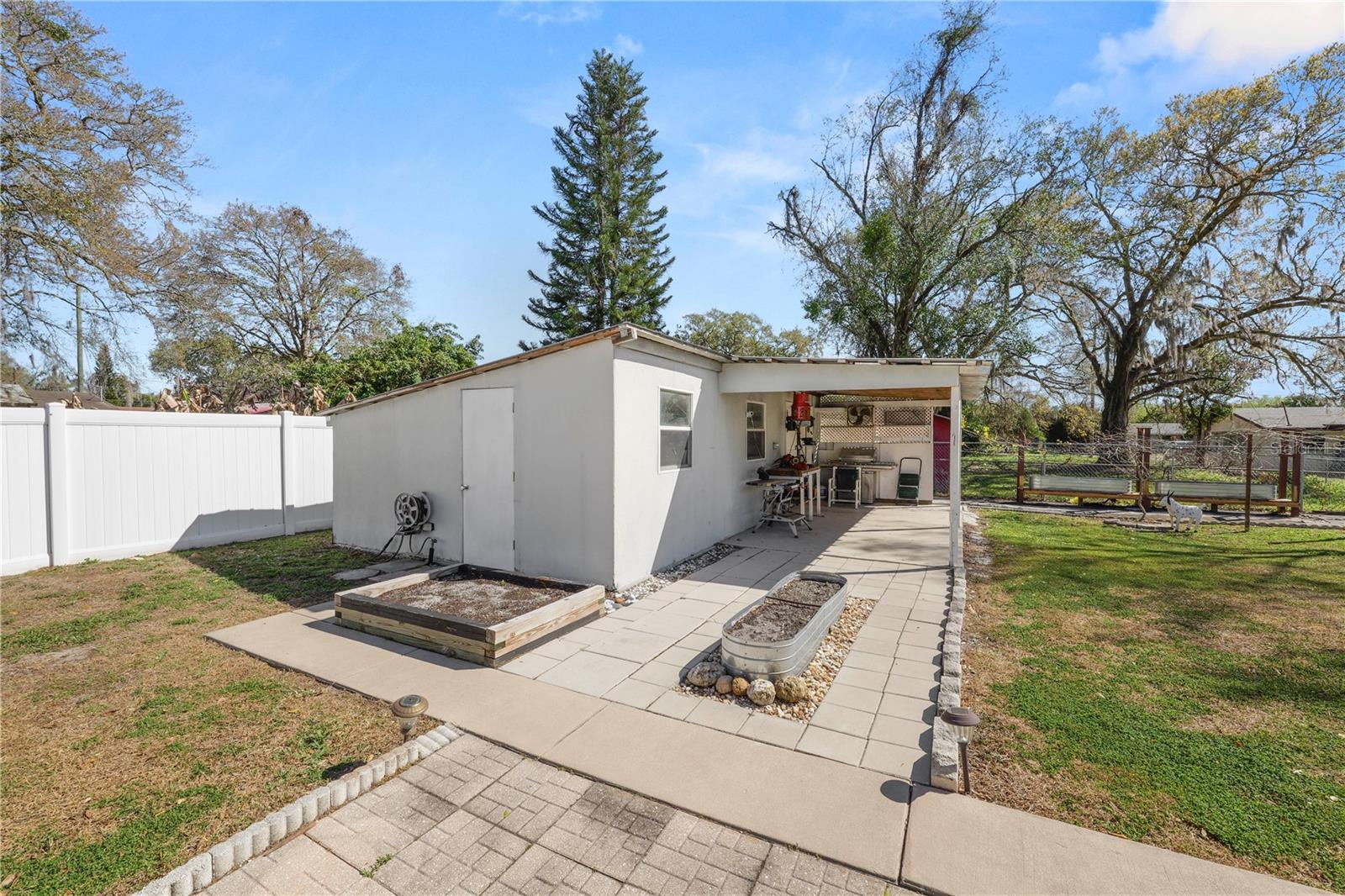 Image 37 of 46 For 927 Jere Circle