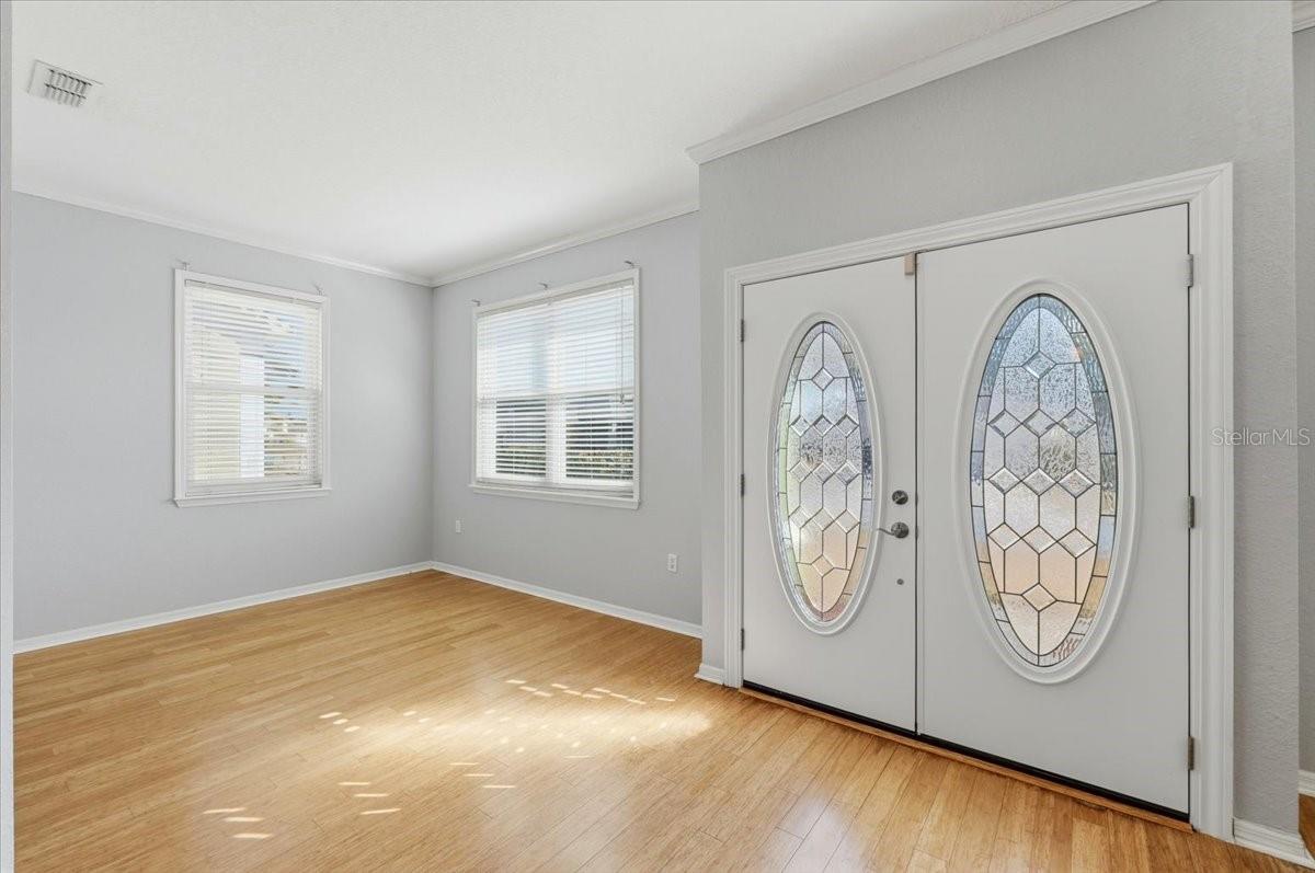 Image 3 of 34 For 7517 Jessamine Drive