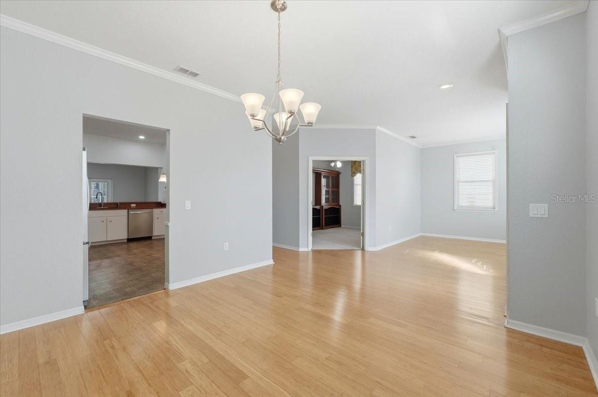 Image 5 of 34 For 7517 Jessamine Drive