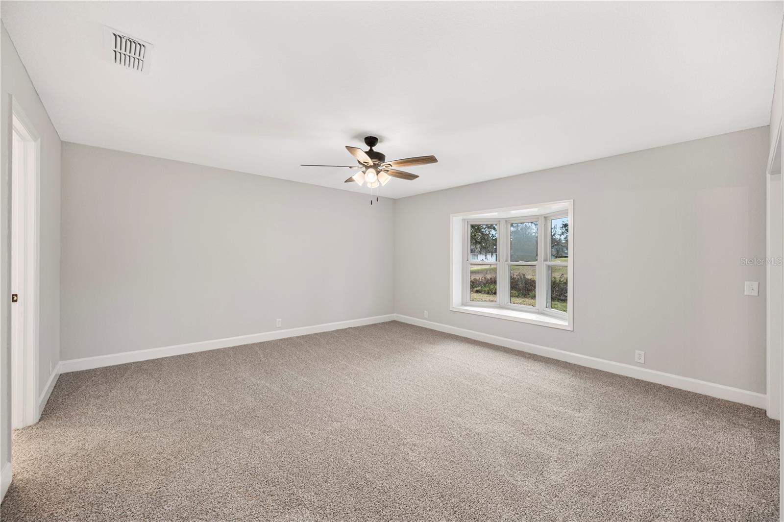 Image 17 of 43 For 241 Greenfield Road