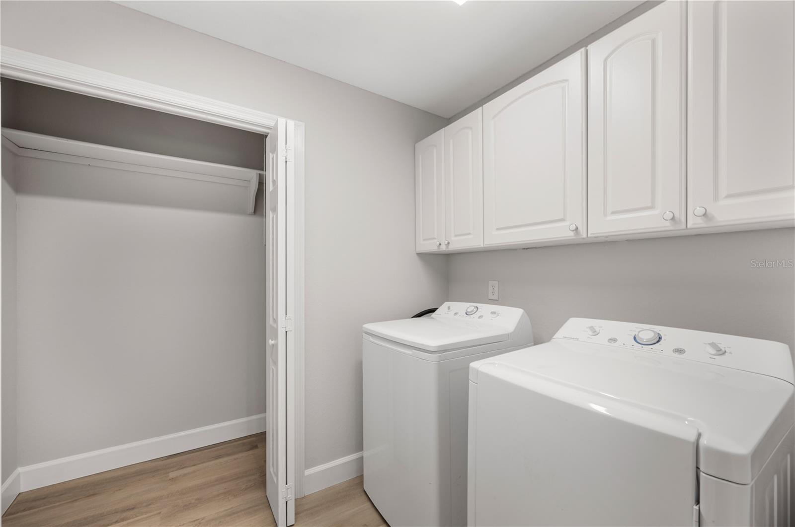 Image 21 of 43 For 241 Greenfield Road