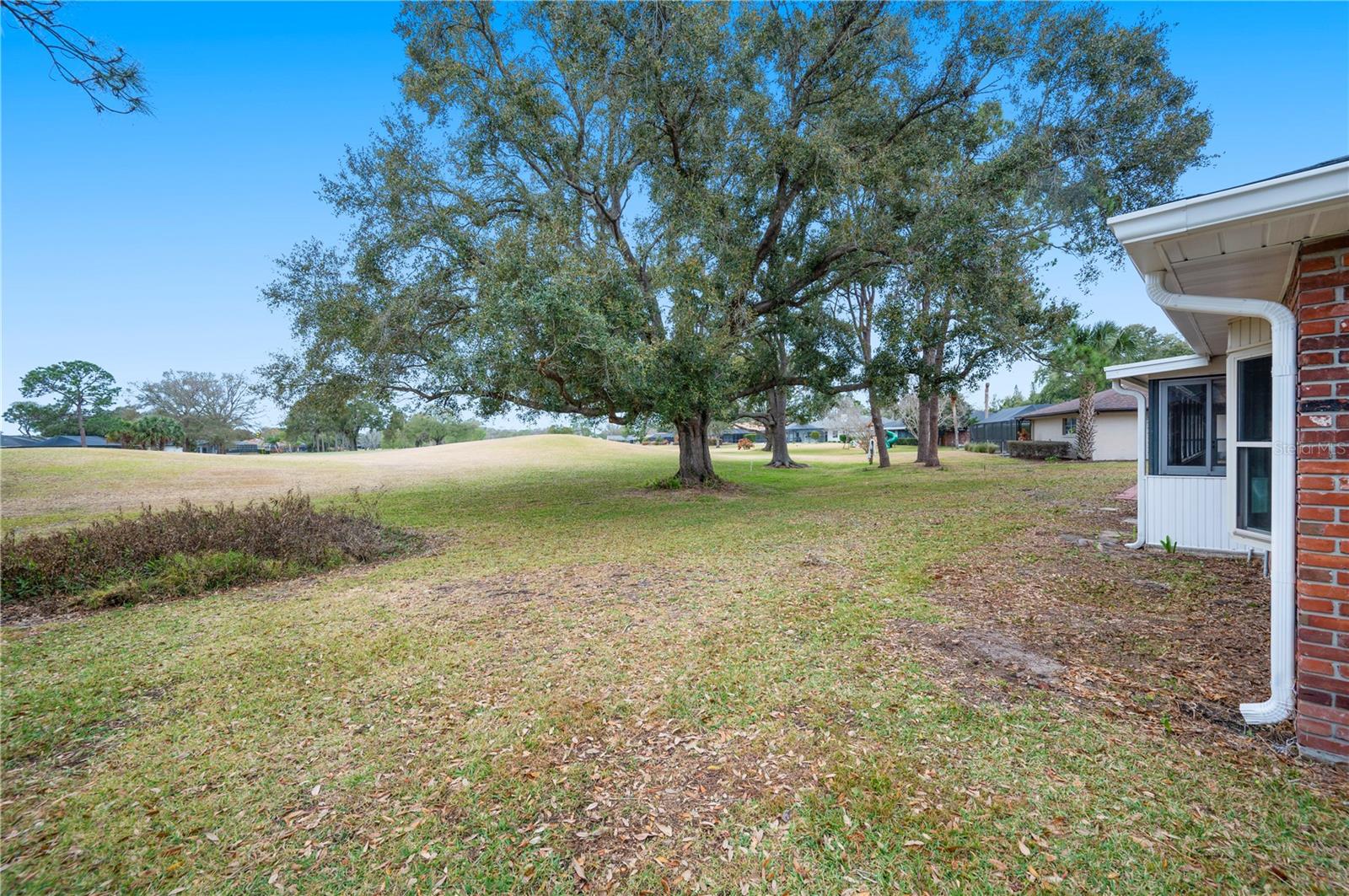 Image 29 of 43 For 241 Greenfield Road