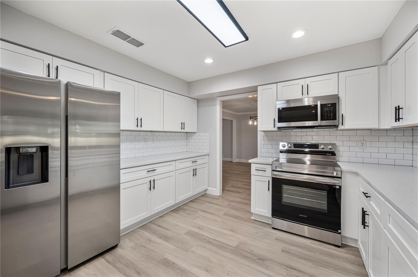 Image 3 of 43 For 241 Greenfield Road