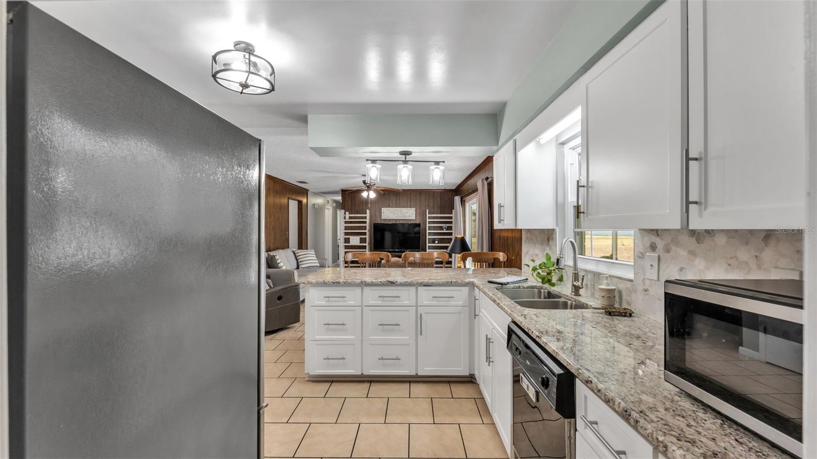 Image 14 of 45 For 6531 Newman Circle E