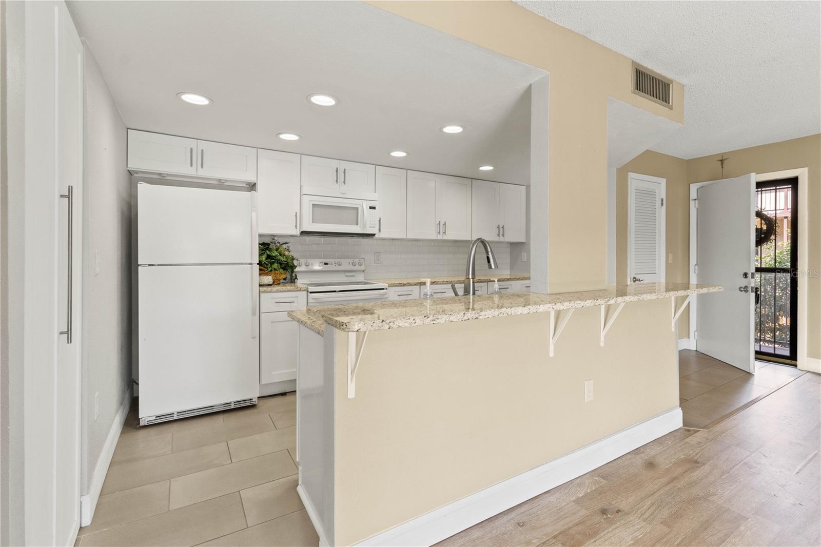 Image 6 of 29 For 2025 Sylvester Road N202